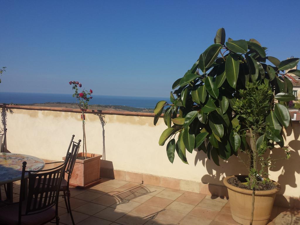Palazzo Madeo - Residenza D'Epoca Bed & Breakfast Crosia Eksteriør bilde