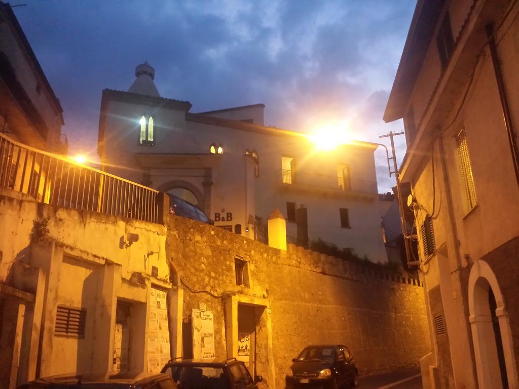 Palazzo Madeo - Residenza D'Epoca Bed & Breakfast Crosia Eksteriør bilde